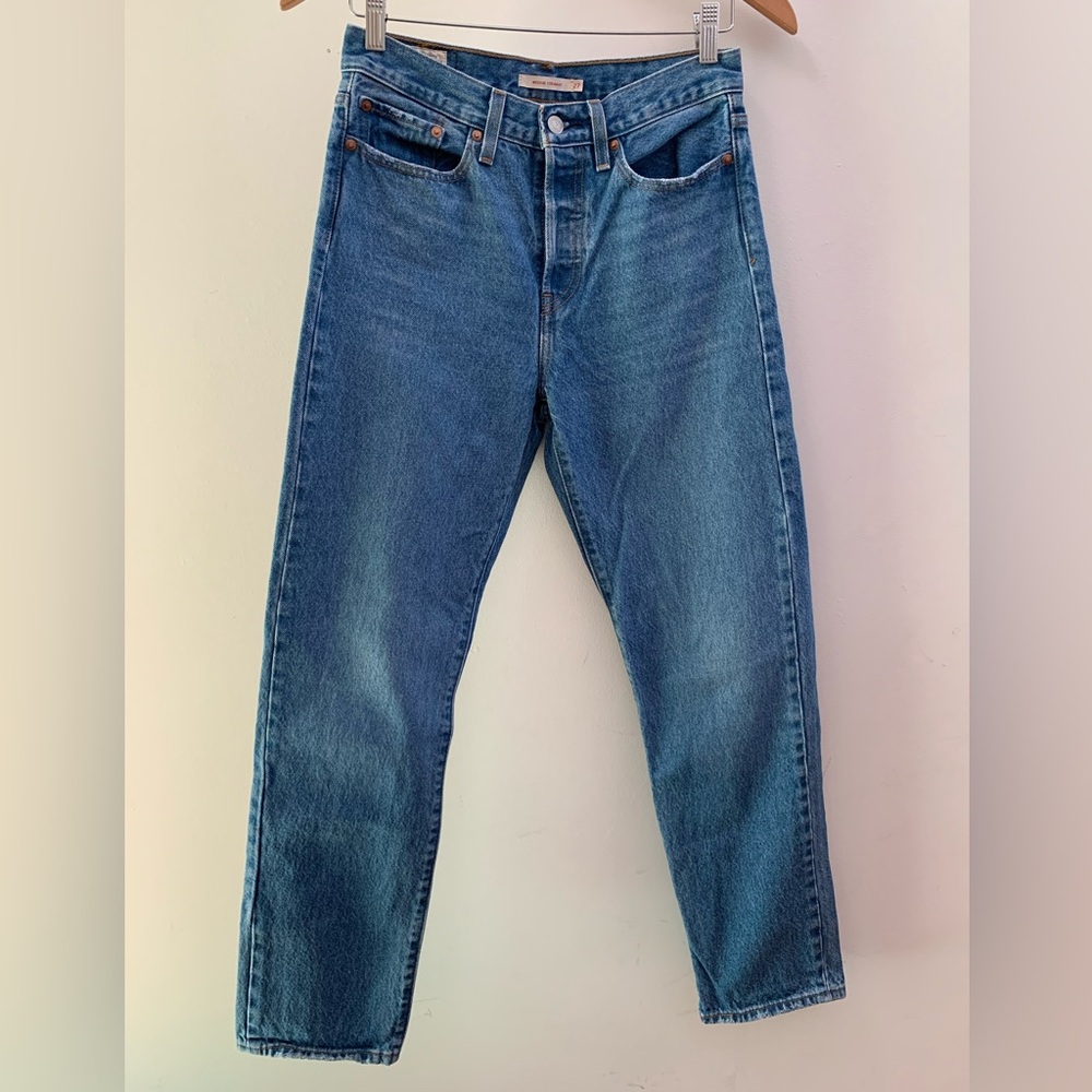 Levis Wedgie Button-fly Straight Leg Jeans